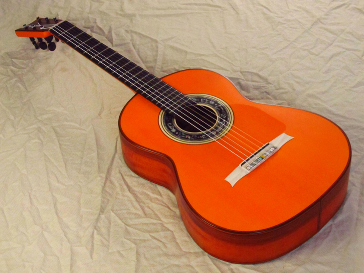 MB1945-spruce-whiteb-friction-ovang-orange-19-A